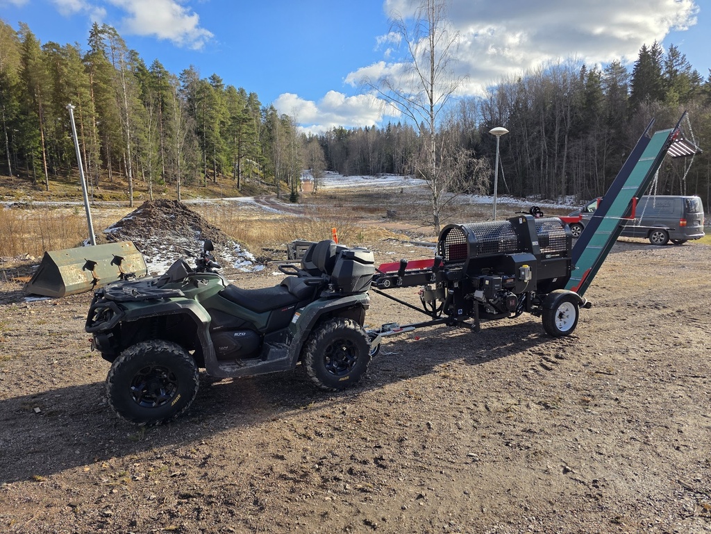 Timco 12 TA Pilkekone, klapikone hihnakuljettimella.