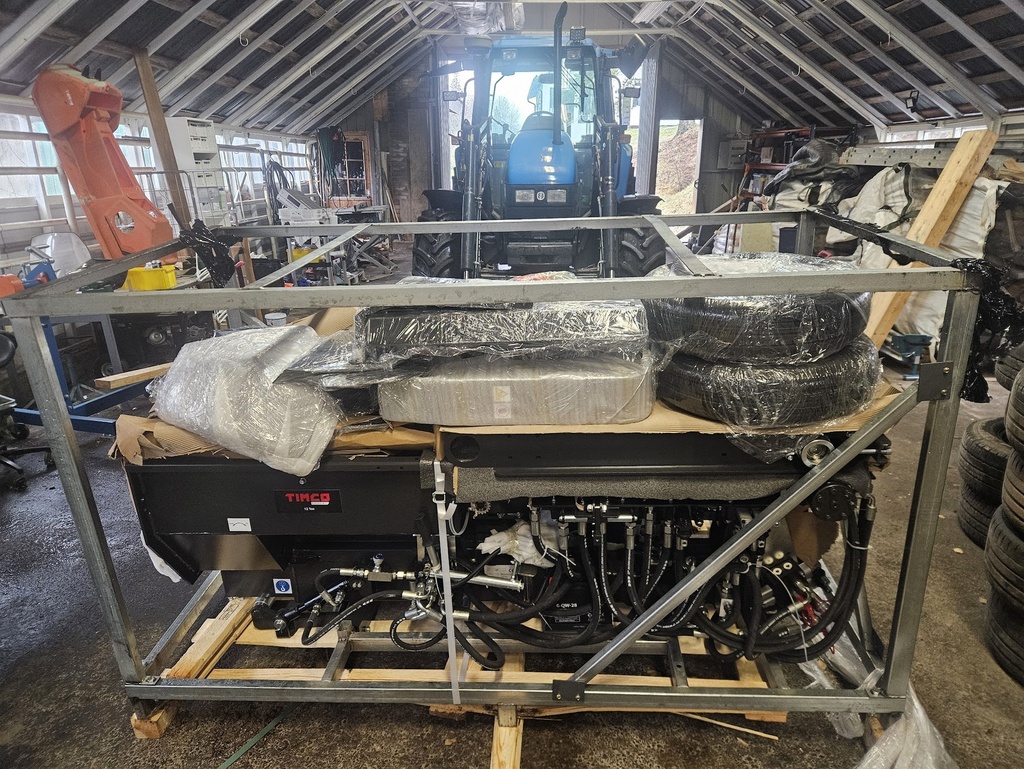 Timco 12 TA Pilkekone, klapikone hihnakuljettimella.