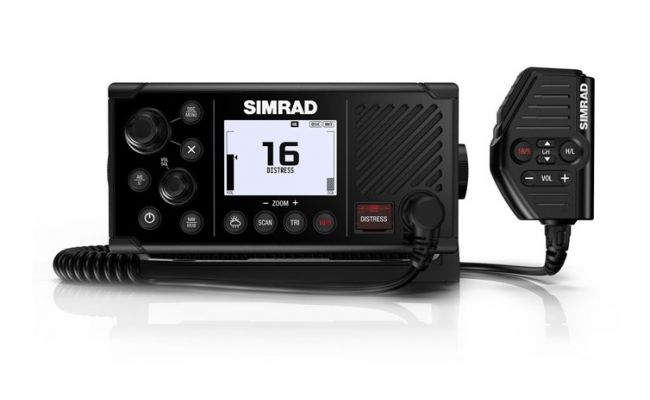Simrad RS40 VHF meriradio DSC ja AIS toiminnoilla
